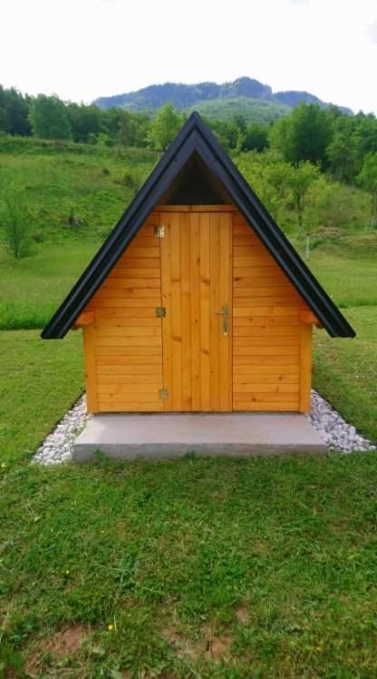 Camp Maglic Hotel เทียนทิชเท ภายนอก รูปภาพ